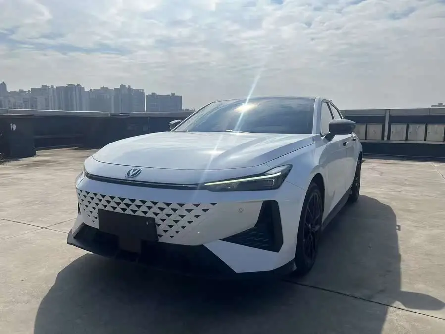 Changan UNI-V 2024 1.5T Premium