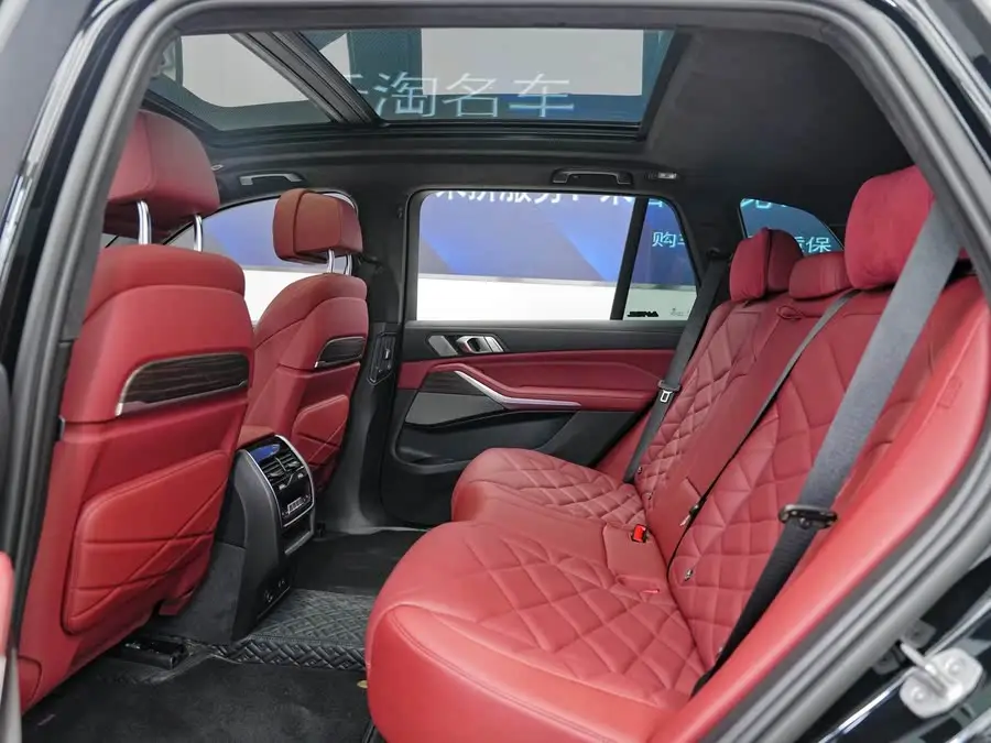 بي إم دبليو X5 2022 نسخة محدثة xDrive 40Li حزمة M الرياضية