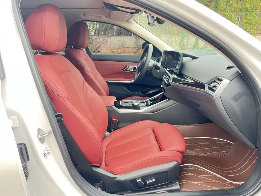 بي إم دبليو i3 2024 eDrive 35 L