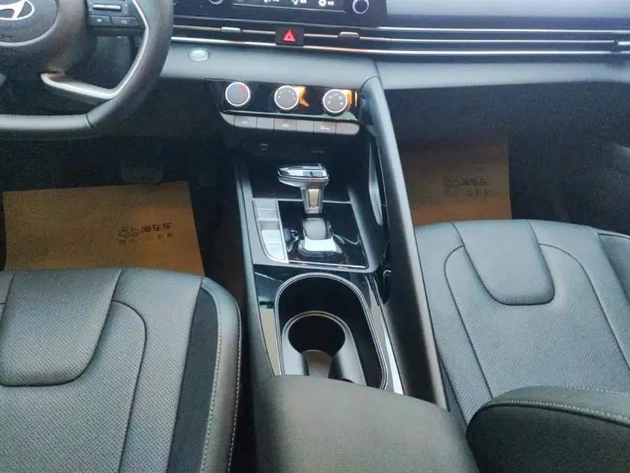 إيلانتر 2023 1.5 لتر CVT GLX النخبة