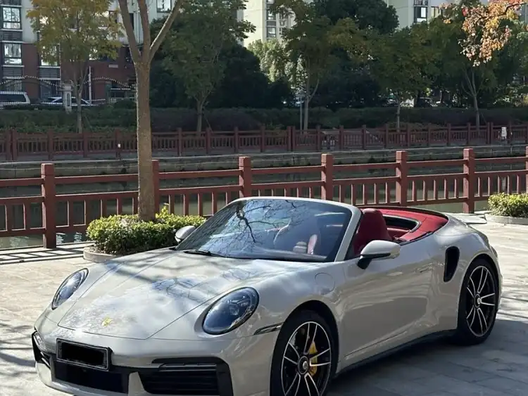 Porsche 911 2020 Turbo S Cabriolet 3.7T