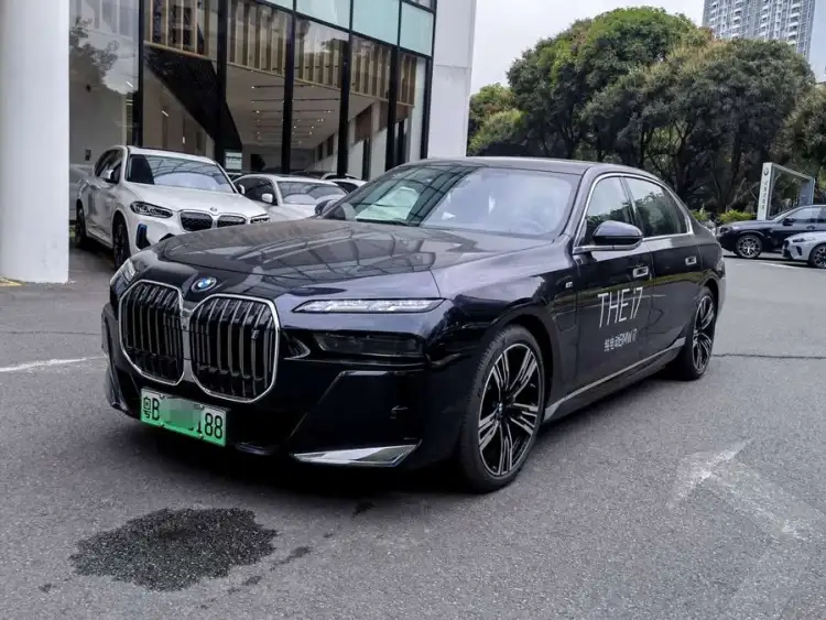 BMW i7 2023 eDrive50L Exclusive M Sport Package