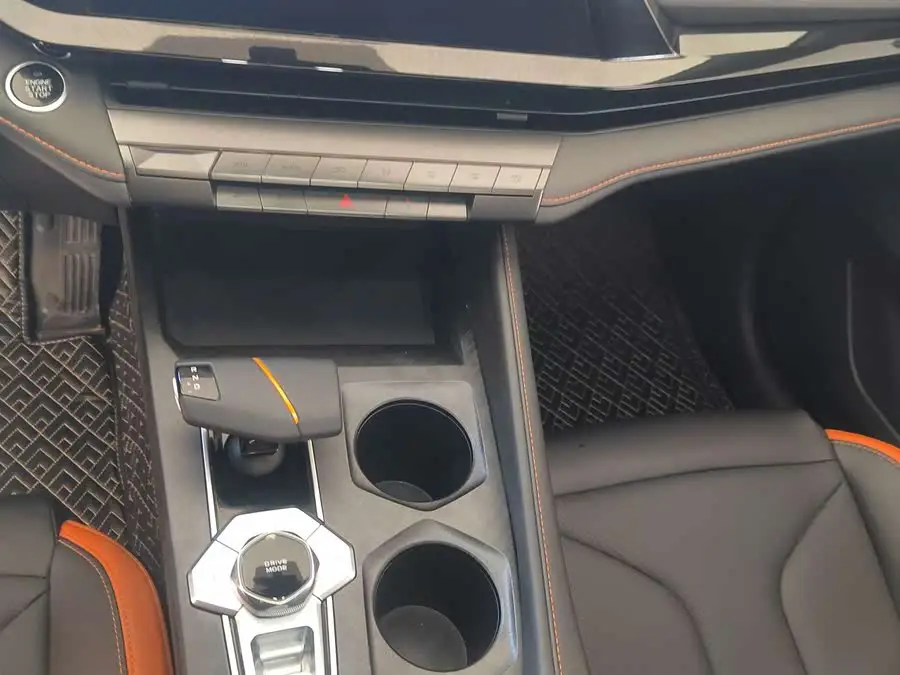 Changan UNI-V 2023 1.5T Premium