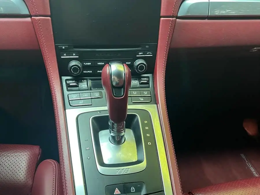 Porsche 718 2018 Boxster 2.0T