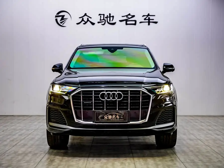 Audi Q7 2023 55 TFSI quattro S line Sport