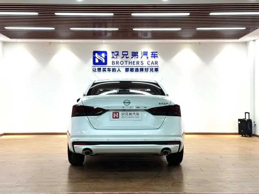 تينلاي 2024 2.0 لتر XE النسخة الحقيقية