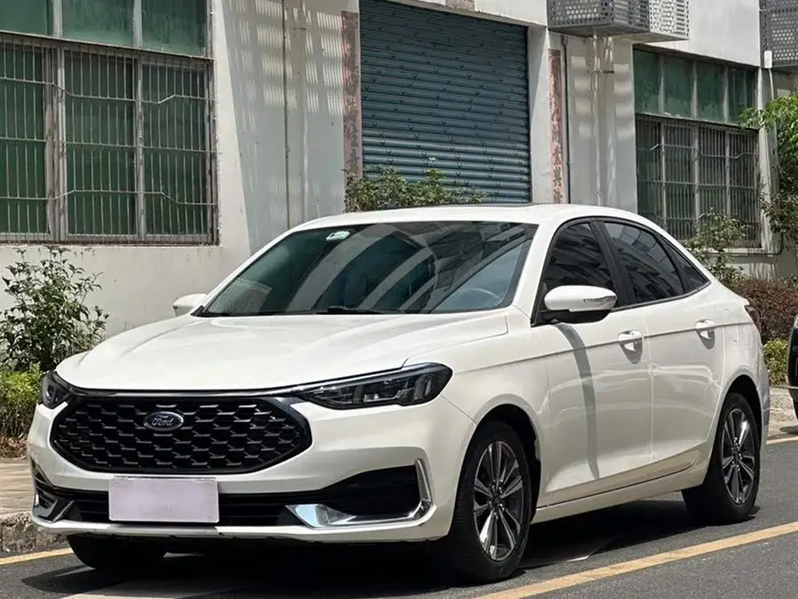 Ford Focus 2021 1.5L Automatic Diamond Edition