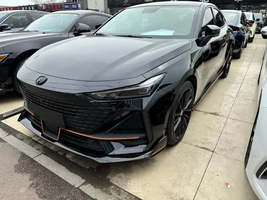 Changan UNI-V 2023 1.5T Deluxe