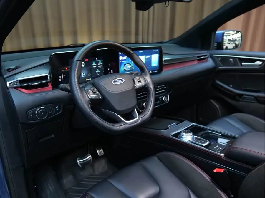 2021 Ford Edge PLUS EcoBoost 245 AWD ST-Line 7-Seater