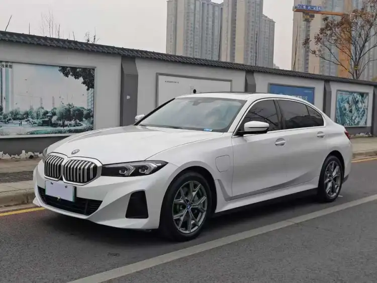 BMW i3 2024 eDrive 35 L