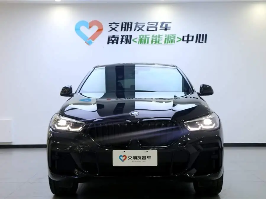 بي إم دبليو X6 2022 طراز مُعدل xDrive30i حزمة M الرياضية