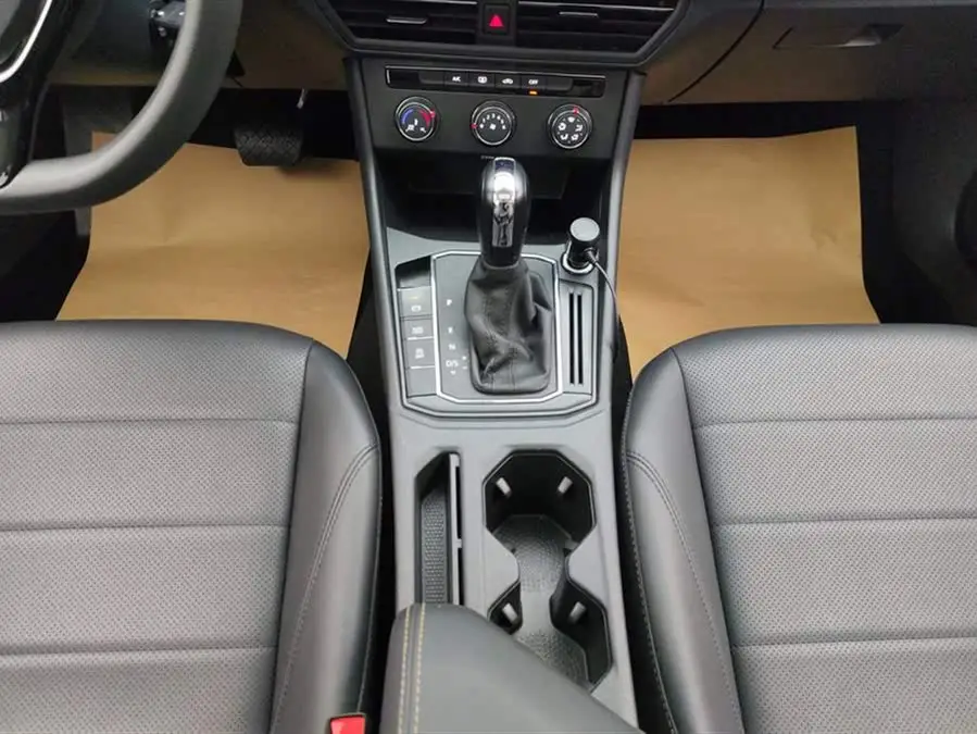 Lavida 2022 1.5L Automatic Comfort Version