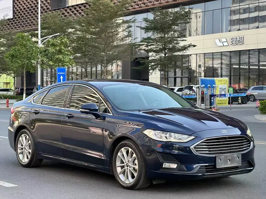 2018 Ford Mondeo EcoBoost 200 Intelligent Fashion Edition National VI