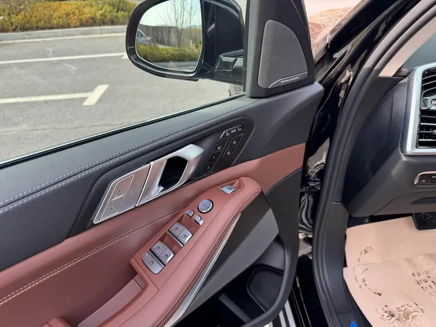 بي إم دبليو X7 2021 طراز مُحدث xDrive40i حزمة فاخرة