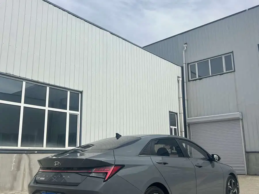 Elantra 2021 1.5L CVT LUX Premium