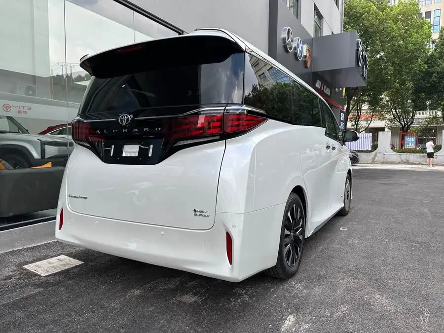 ألطفارد 2024 فئة المحرك المزدوج 2.5 لتر البريميوم