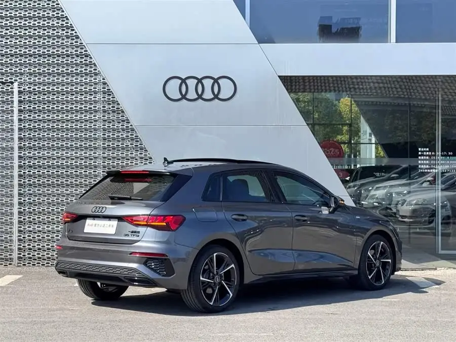 2023 Audi A3 Sportback 35 TFSI Stylish Sport