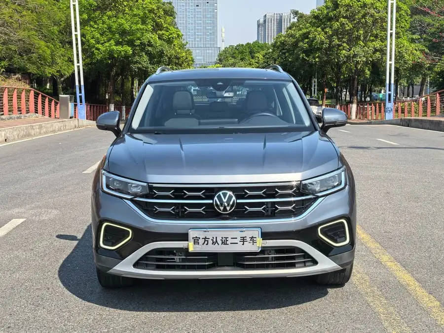 تيرون 2023 330 TSI الدفع الثنائي نسخة الرفاهية المتقدمة بلس