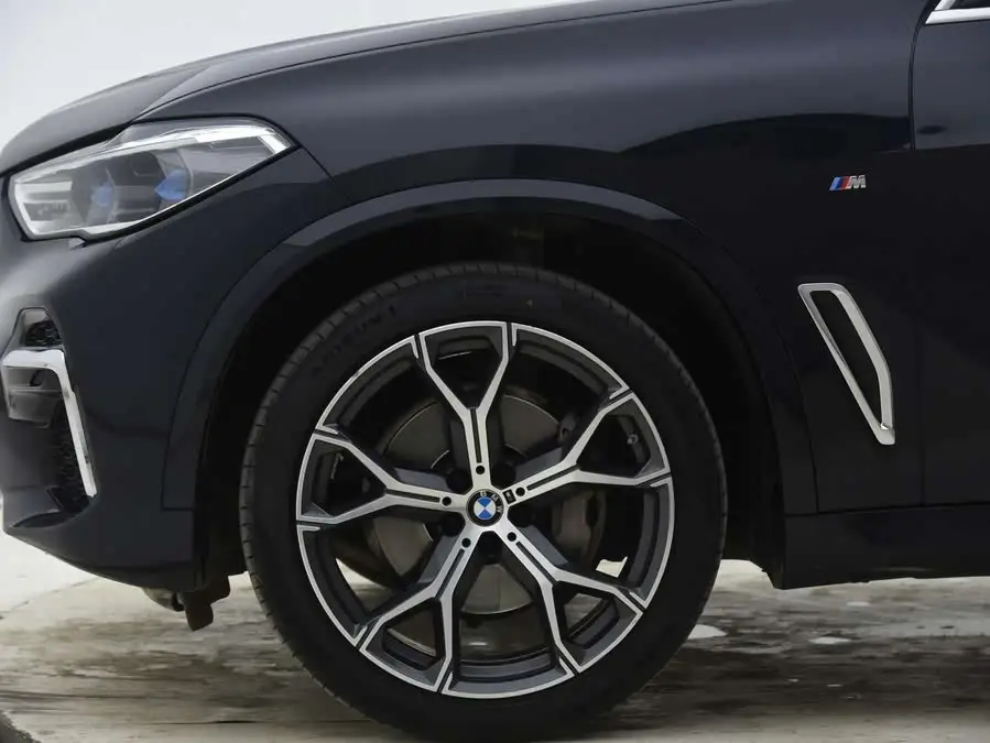 2022 BMW X5 xDrive 40Li M Sport Package