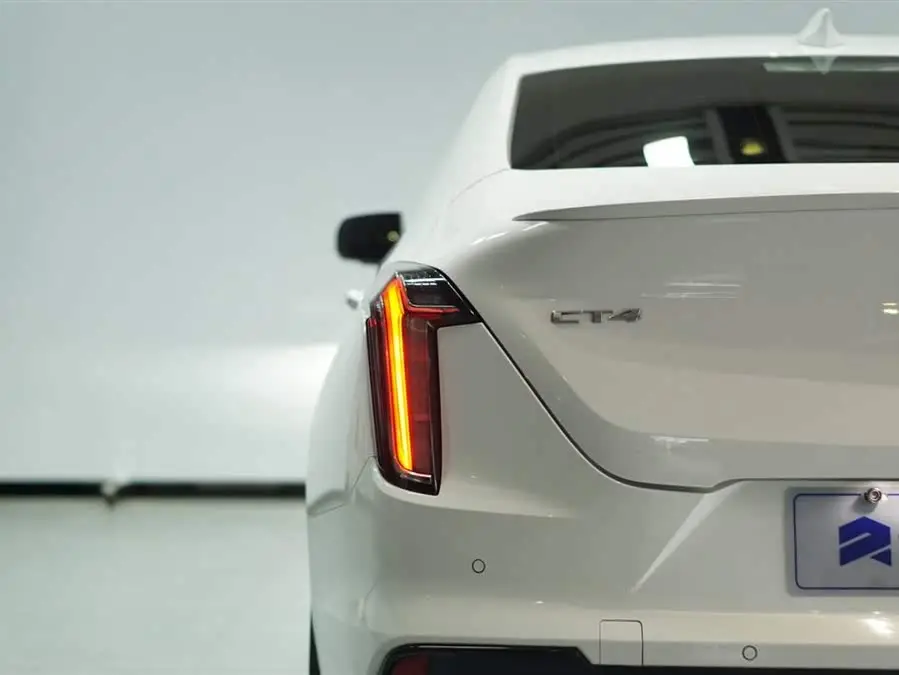 كاديلاك CT4 2020 28T النخبة