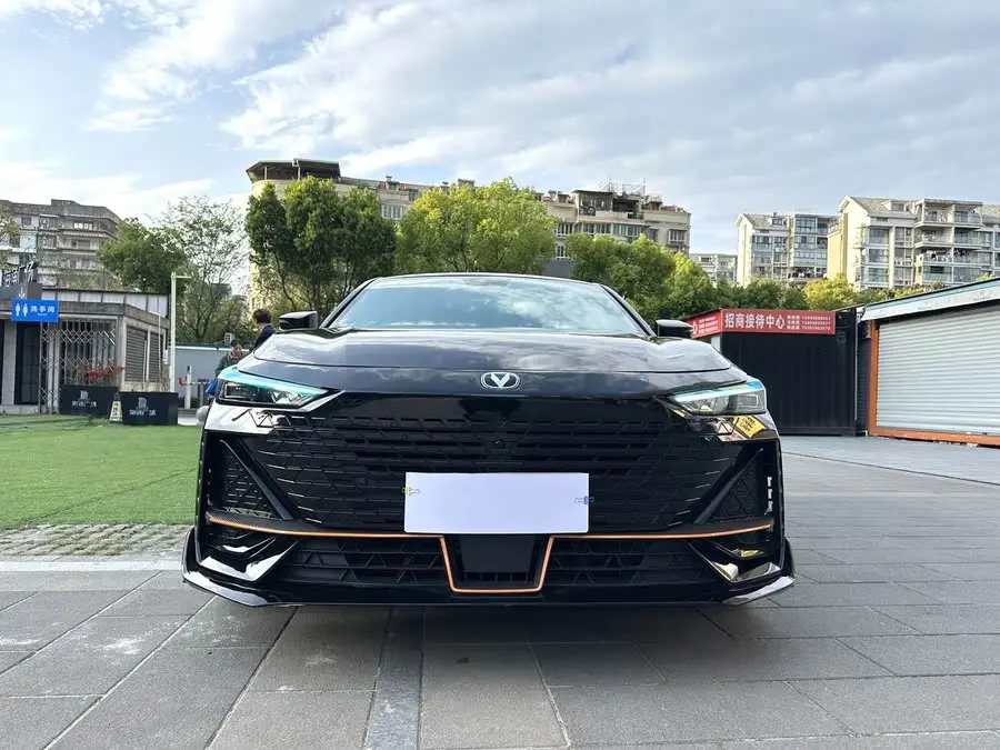 Changan UNI-V 2022 1.5T Sport Edition