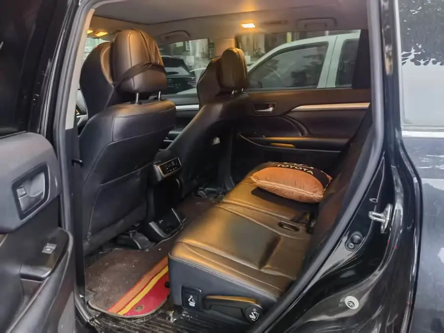 2021 Toyota Highlander 2.0T All-Wheel Drive Luxury Edition 7-Seater