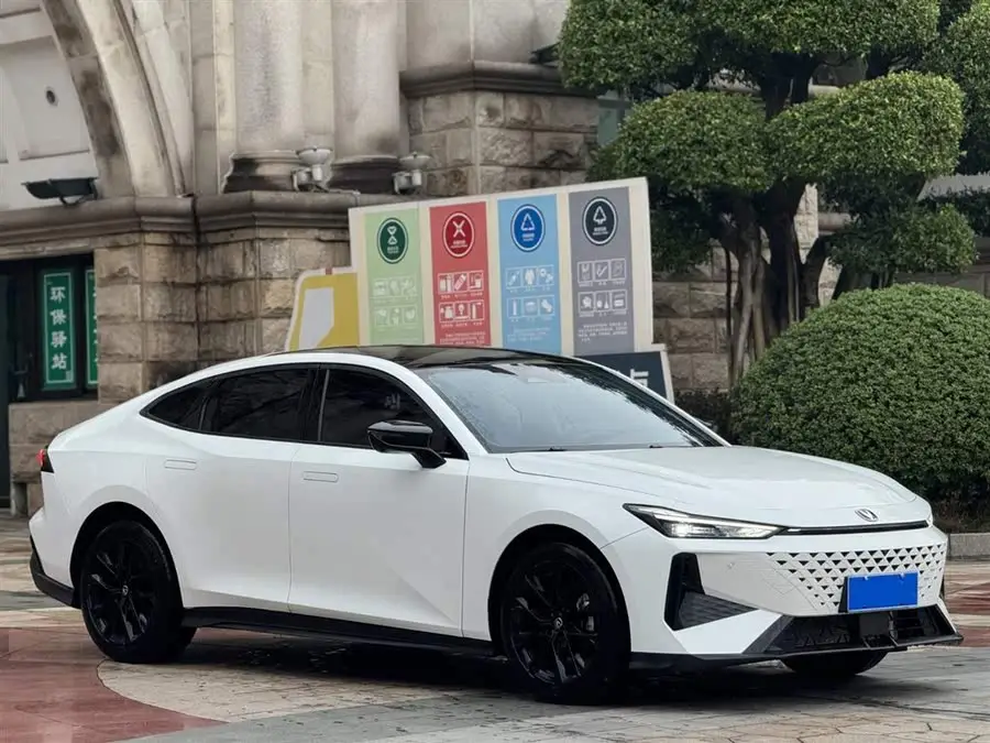 Changan UNI-V 2024 1.5T Premium