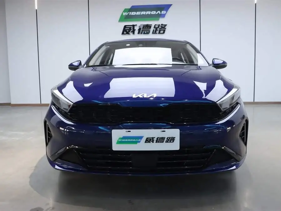 كيا K3 2023 1.5L CVT النسخة المتميزة