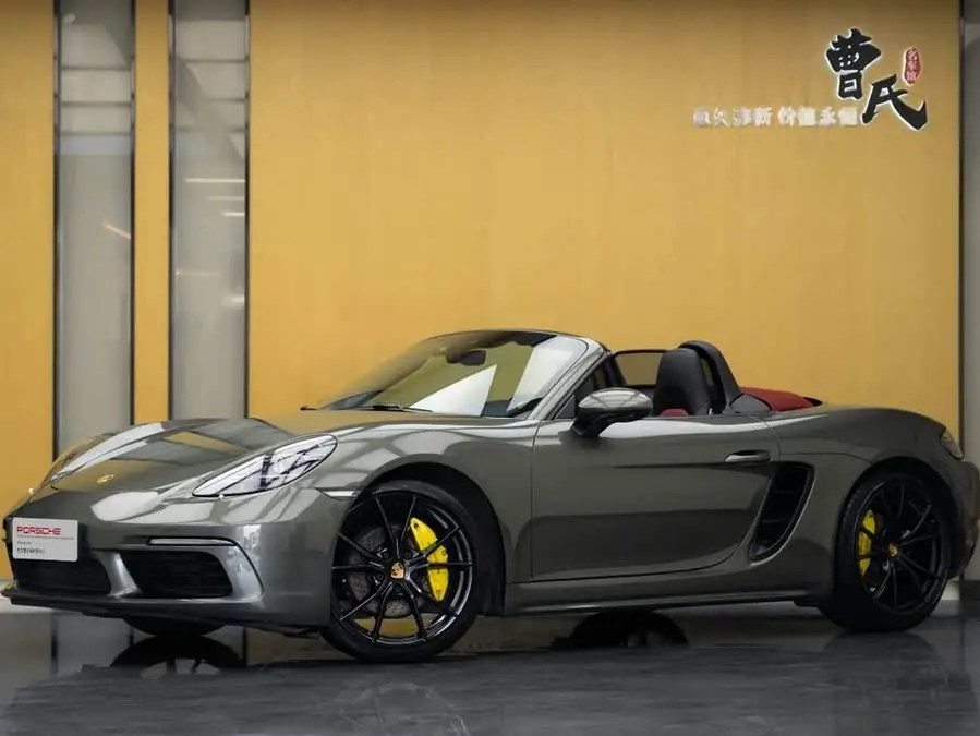 Porsche 718 2020 Model Boxster 2.0T