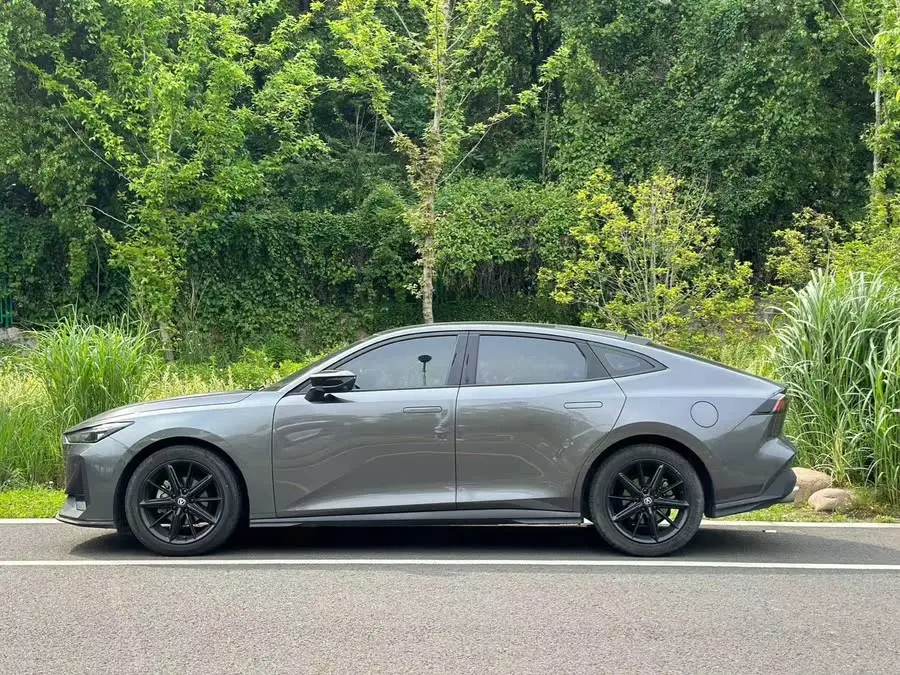 Changan UNI-V 2022 1.5T Premium