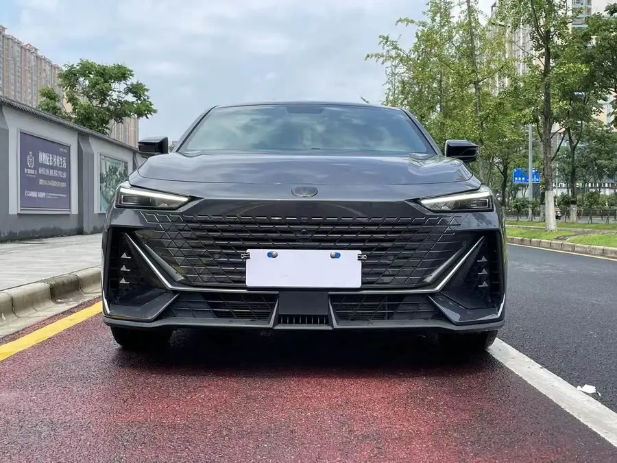 Changan UNI-V 2022 1.5T Sport Version