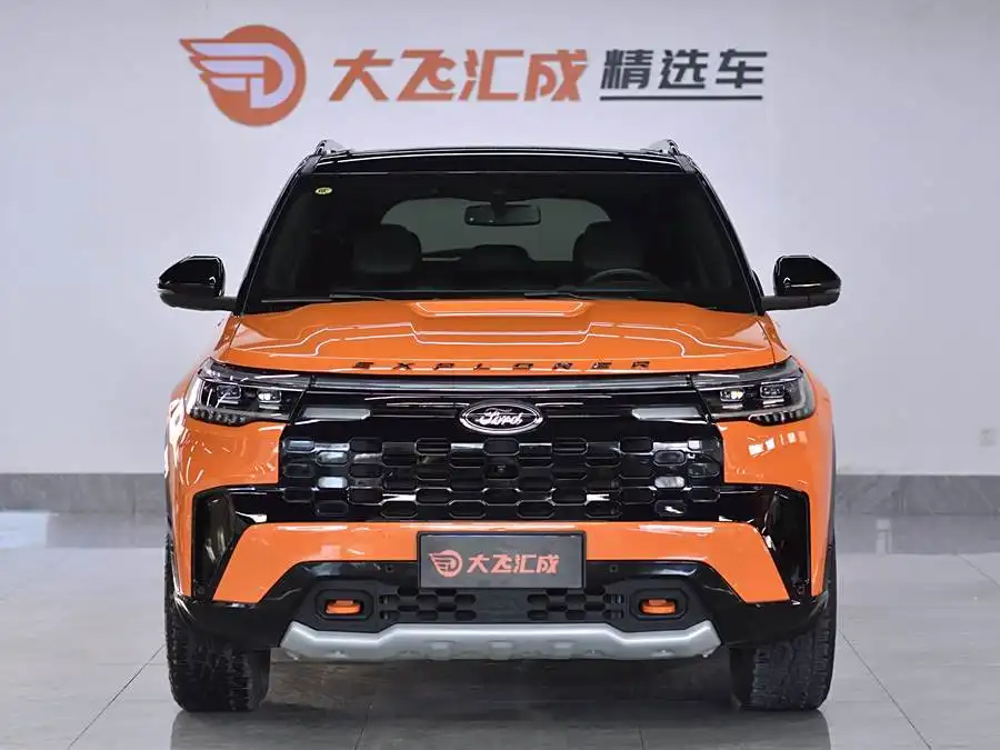 مستكشف 2023 نسخة EcoBoost 285 قمة كونلون 7 مقاعد