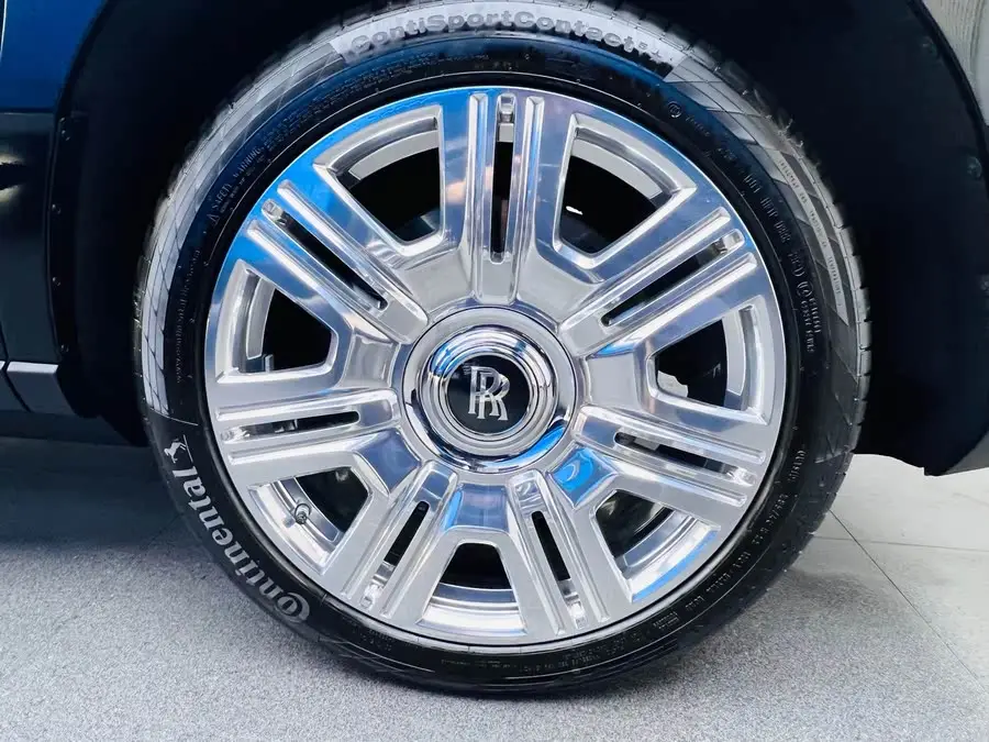 كولينان 2018 نسخة أربعة مقاعد