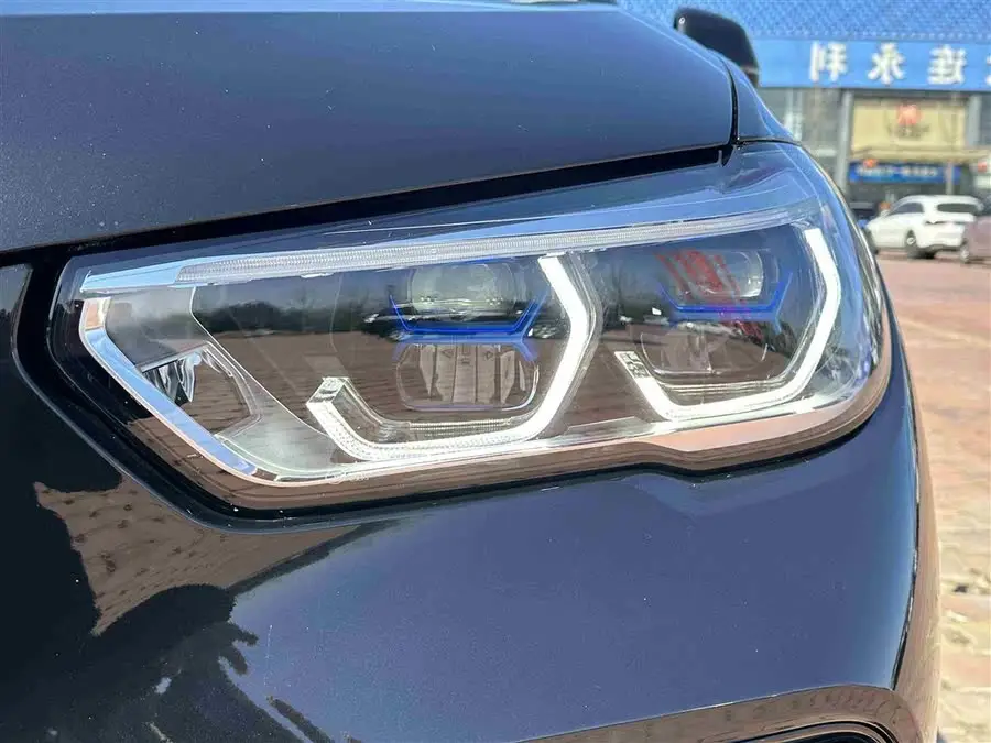 BMW X5 2022 xDrive 30Li Exclusive M Sport Package