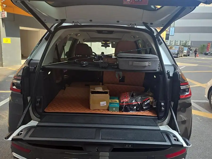 بي إم دبليو X7 2023 xDrive40i طراز إداري حزمة M الرياضية