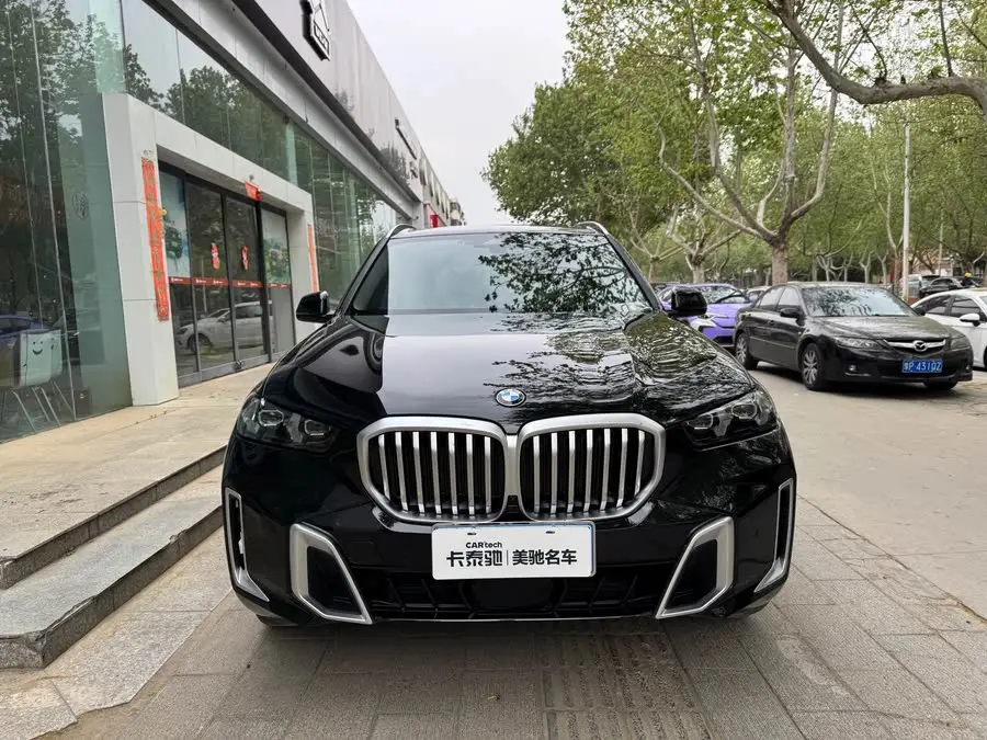 BMW X5 2023 xDrive 30Li Luxury M Sport Night Package