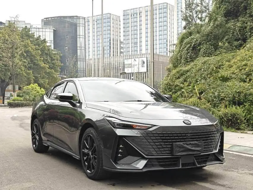 Changan UNI-V 2024 1.5T Premium