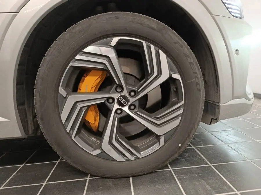 Audi e-tron 2021 50 quattro Premium