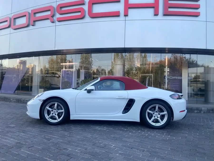 Porsche 718 2022 Boxster 2.0T