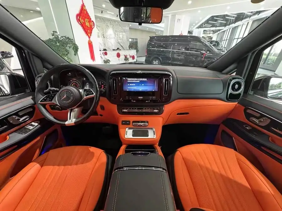 2024 Vito 2.0T Elite Edition 7-seater