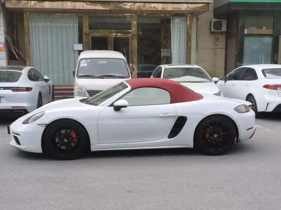 Porsche 718 2022 Boxster 2.0T