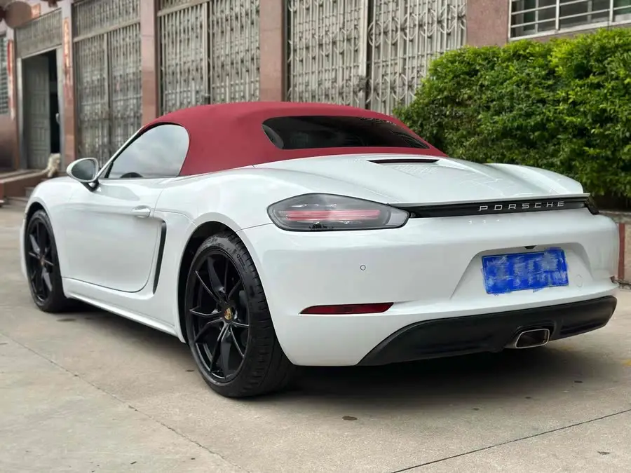 Porsche 718 2022 Model Boxster 2.0T