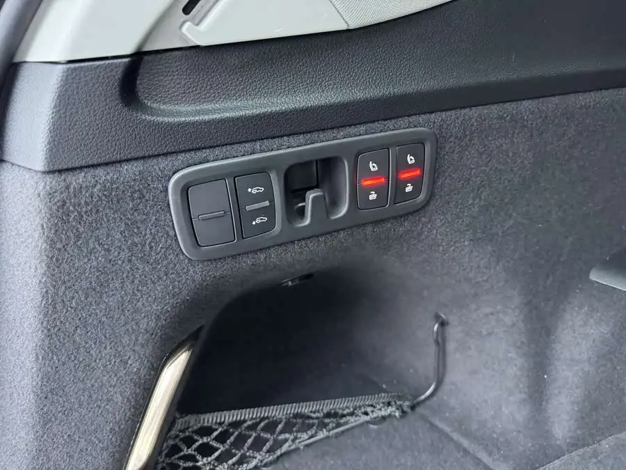 Audi Q7 2023 45 TFSI quattro S line Sport