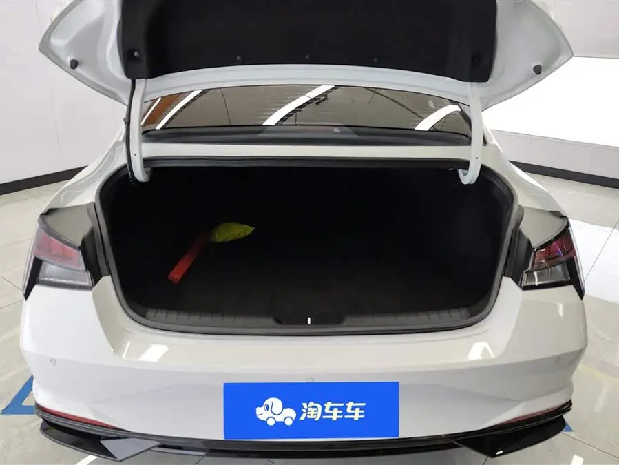 إيلانتر 2022 1.5 لتر CVT LUX النسخة الفاخرة