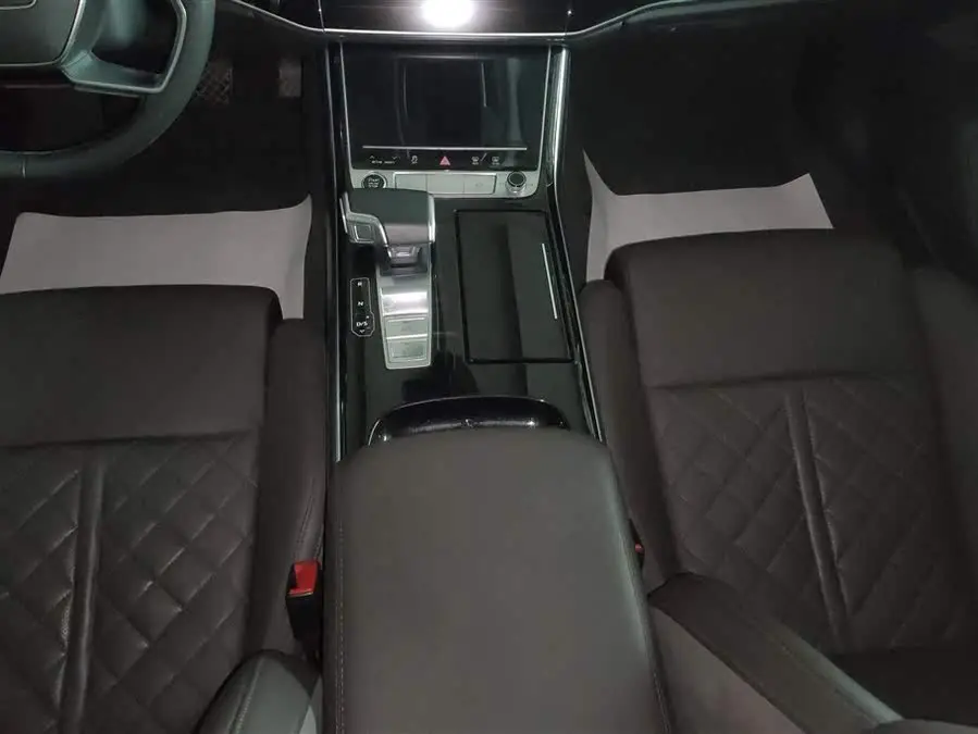 Audi A8 2021 A8L 50 TFSI quattro Comfort