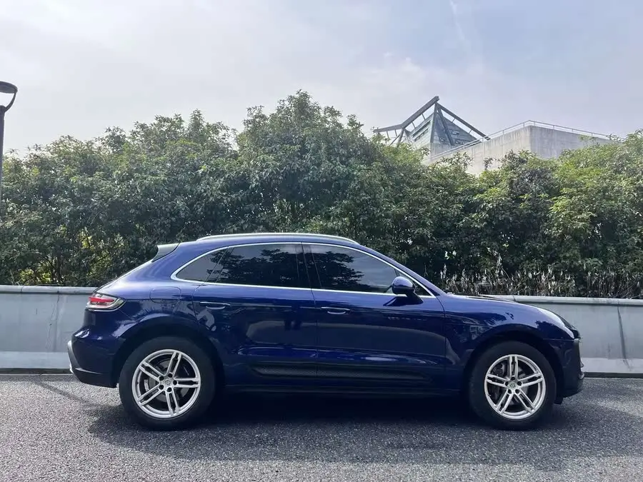 2023 Macan 2.0T