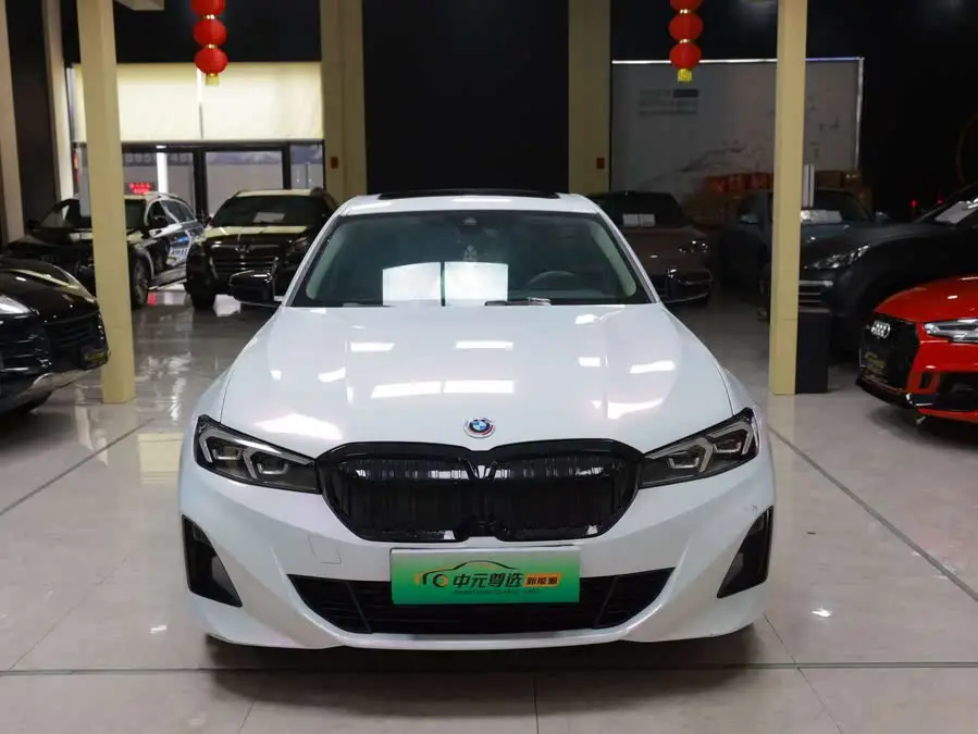 بي إم دبليو i3 2024 eDrive 40 L إصدار الليل