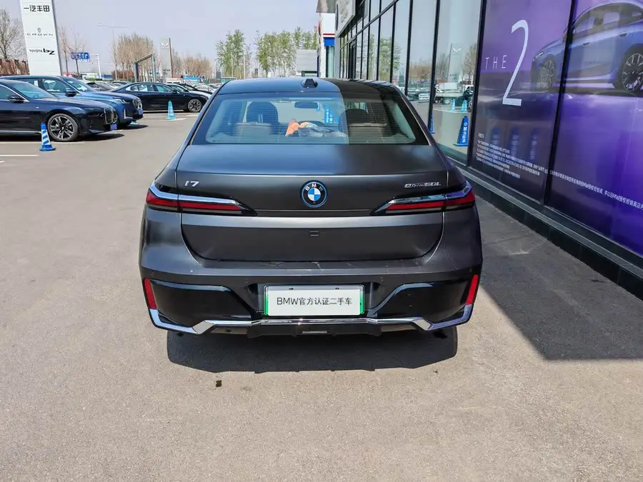 BMW i7 2023 eDrive50L Leading M Sport Package