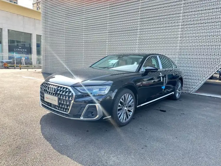 Audi A8 2024 A8L 50 TFSI quattro Exclusive
