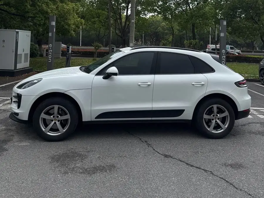 2020 Macan Macan 2.0T